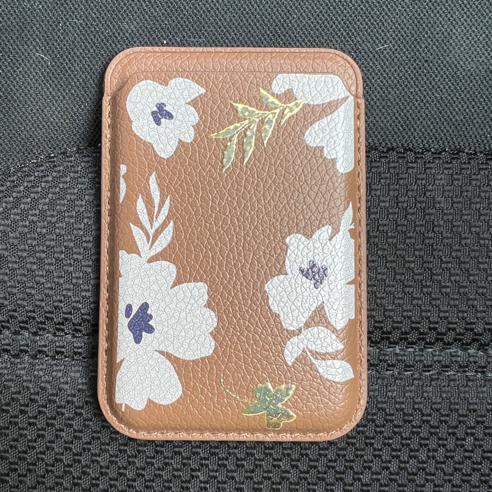 MagSafe wallet